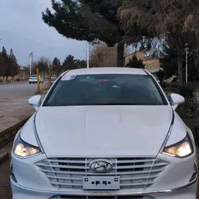 Hyundai Sonata Hybrid 2020