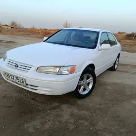 Toyota Camry 1999