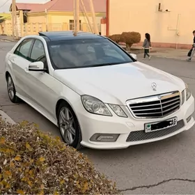 Mercedes-Benz E350 2010