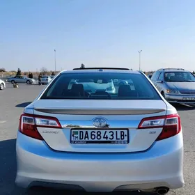 Toyota Camry 2012