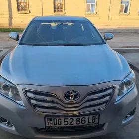 Toyota Camry 2011