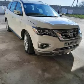 Nissan Pathfinder 2020