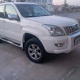 Toyota Land Cruiser Prado 2004