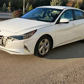 Hyundai Elantra 2021