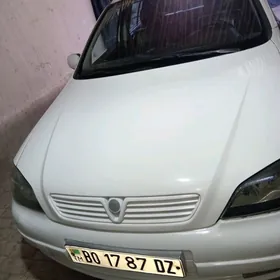 Opel Astra 2000