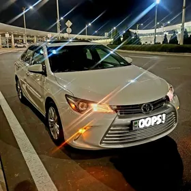 Toyota Camry 2015