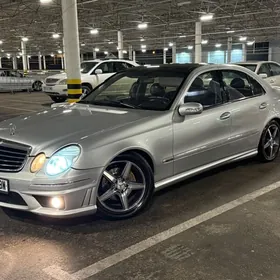 Mercedes-Benz E320 2002