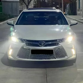 Toyota Camry 2017