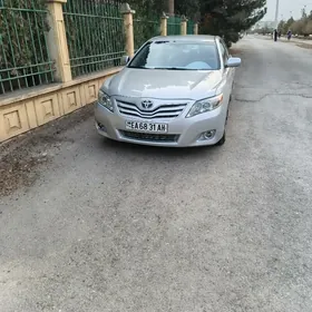 Toyota Camry 2010