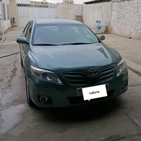 Toyota Camry 2011