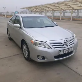 Toyota Camry 2011