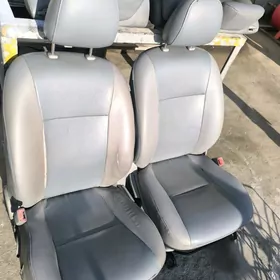 corolla 2011 sidenya obshiwka