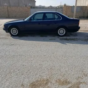 BMW 525 1990