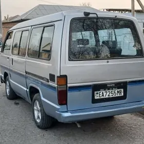 Toyota Hiace 1989