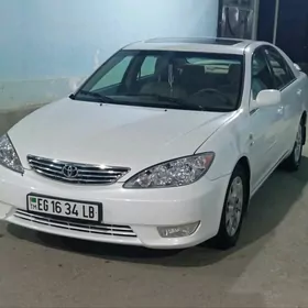 Toyota Camry 2004