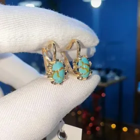 ЗОЛОТЫЕ СЕРЬГИ.