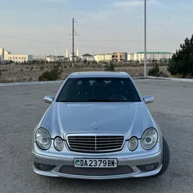 Mercedes-Benz E320 2002
