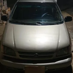 Toyota Sienna 2000