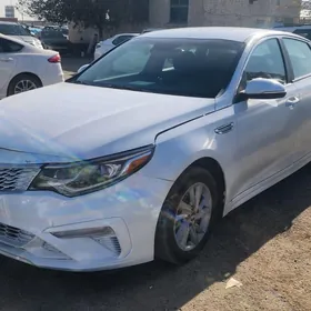 Kia Optima 2020