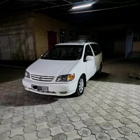 Toyota Sienna 2001