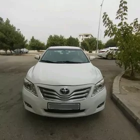 Toyota Camry 2010