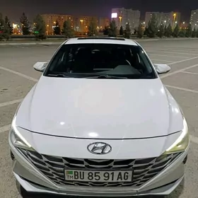 Hyundai Elantra 2021