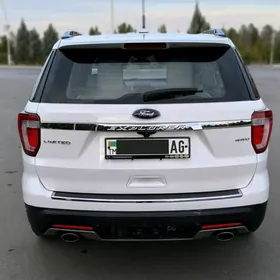 Ford Explorer 2019