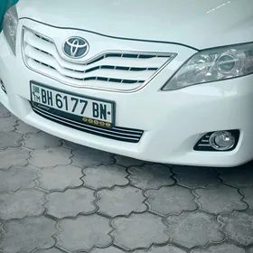 Toyota Camry 2010