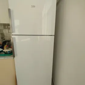 Холодильник, срочно