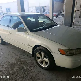 Toyota Camry 1999
