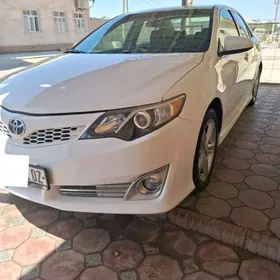 Toyota Camry 2013
