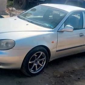Daewoo Leganza 1998