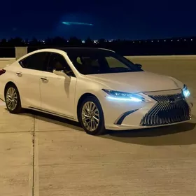 Lexus ES 350 2019