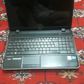Fujitsu i7 3