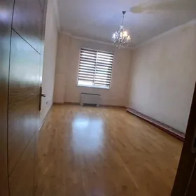 Arenda kwartira jay Gurtly