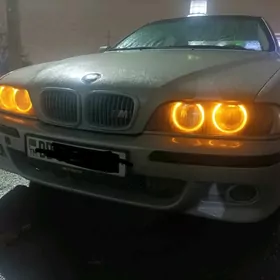 BMW E39 2000