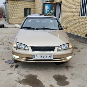 Toyota Camry 2000