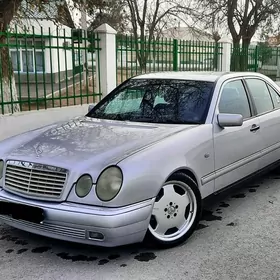 Mercedes-Benz E320 1997