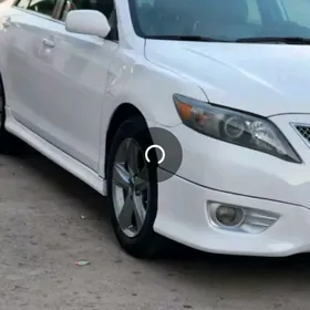 Toyota Camry 2011