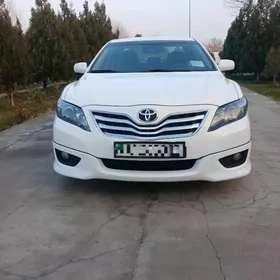 Toyota Camry 2010