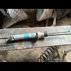 BMW E60 YZ AMARTIZATOR