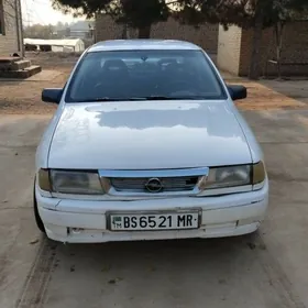 Opel Vectra 1992