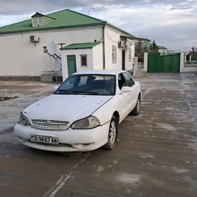 Kia Credos/Clarus 2000