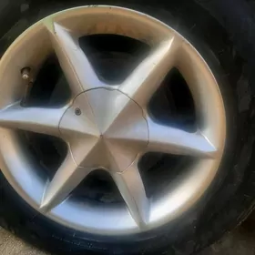 15lik universal disga