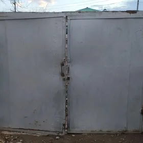 Железные ворота