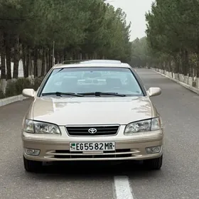 Toyota Camry 2001