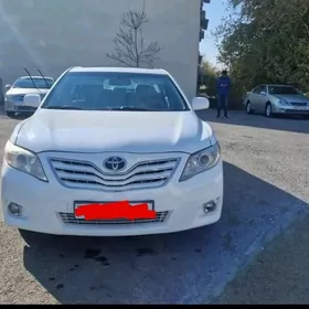 Toyota Camry 2011