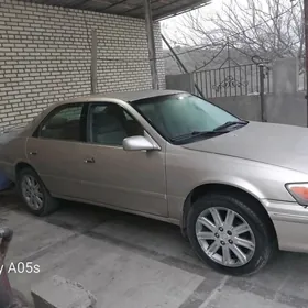 Toyota Camry 1999