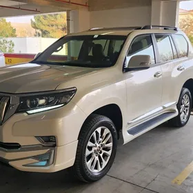 Toyota Land Cruiser Prado 2023