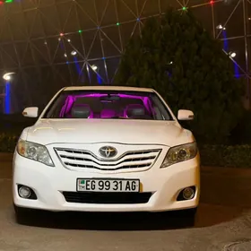 Toyota Camry 2011